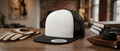 Gorra Trucker Personalizable – Estilo Urbano &amp; Branding